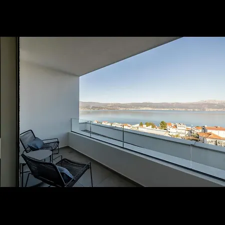 Azure Bliss | 5 Bedrooms | Private Pool | Modern Furnishing | Parking Area | Trogir