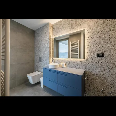Azure Bliss | 5 Bedrooms | Private Pool | Modern Furnishing | Parking Area | *
