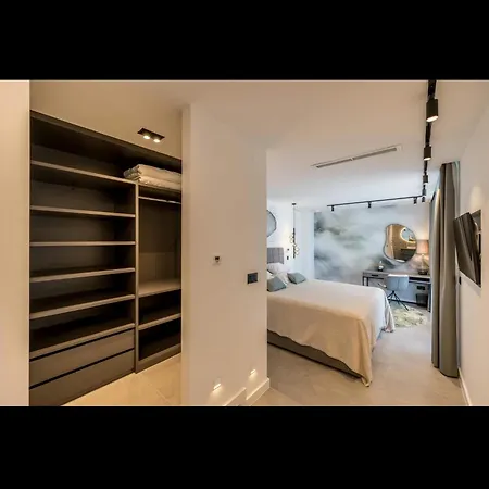 Villa Azure Bliss | 5 Bedrooms | Private Pool | Modern Furnishing | Parking Area | Trogir