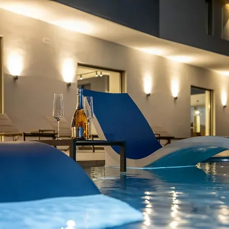 Azure Bliss | 5 Bedrooms | Private Pool | Modern Furnishing | Parking Area | Villa *